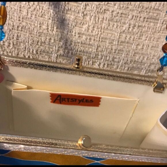 Art Styles Vintage Bag With Beaded Handle - Picture 5 of 7